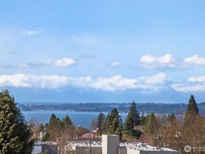 6320 41st Avenue SW B, Seattle WA 98136