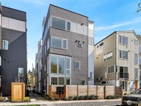 6320 41st Avenue SW B, Seattle WA 98136