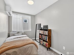 6320 41st Avenue SW B, Seattle WA 98136