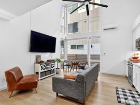 6320 41st Avenue SW B, Seattle WA 98136