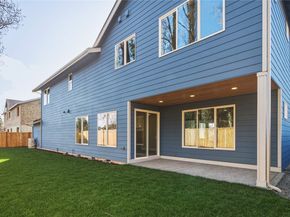 3525 173rd Place SW, Lynnwood WA 98037