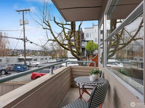 2829 Franklin Avenue E N2, Seattle WA 98102