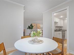 10401 NE 32nd Place A101, Bellevue WA 98004