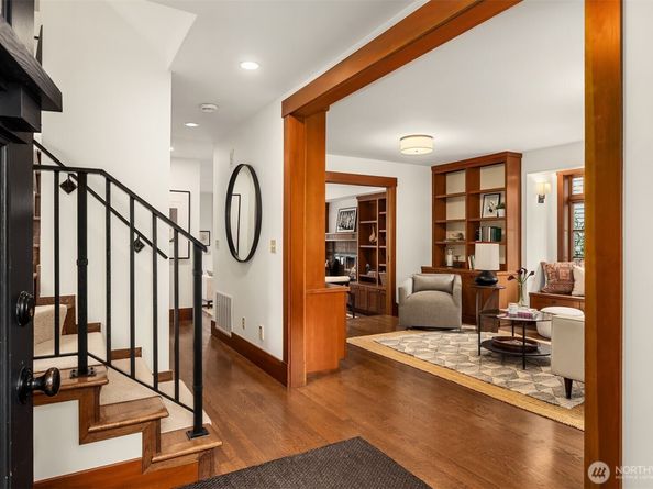 1632 35th Avenue, Seattle WA 98122