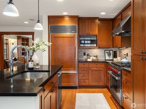 1632 35th Avenue, Seattle WA 98122
