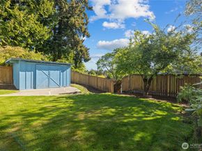 3020 36th Avenue W, Seattle WA 98199