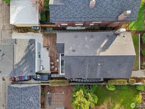 5230 16th Avenue NE, Seattle WA 98105