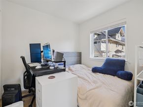 5230 16th Avenue NE, Seattle WA 98105