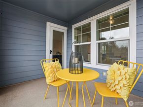 3935 226th Place SE 207, Issaquah WA 98029