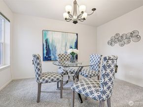 3935 226th Place SE 207, Issaquah WA 98029