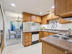 3935 226th Place SE 207, Issaquah WA 98029
