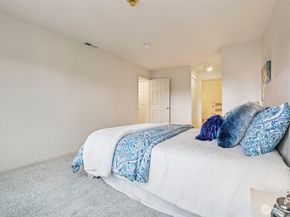 3935 226th Place SE 207, Issaquah WA 98029