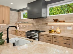 7342 20th Avenue NW, Seattle WA 98117