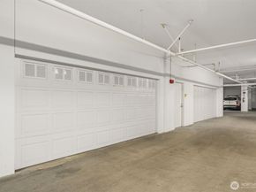 10650 NE 9th Place 2524, Bellevue WA 98004