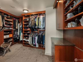 10650 NE 9th Place 2524, Bellevue WA 98004