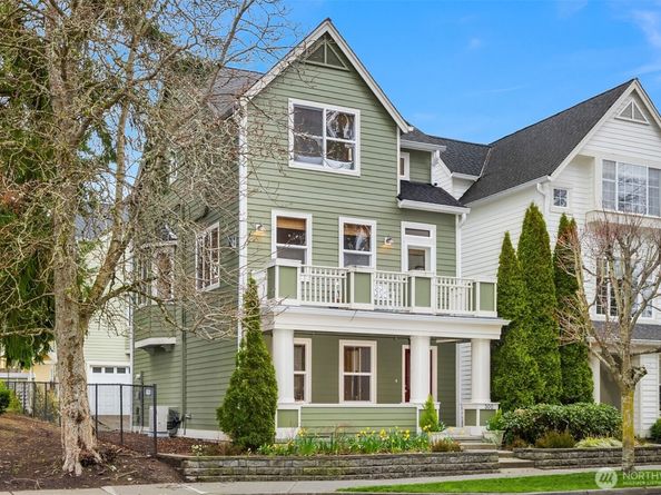 300 Wyatt Way NE 1, Bainbridge Island WA 98110