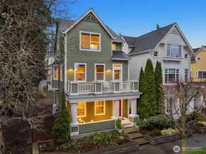 300 Wyatt Way NE 1, Bainbridge Island WA 98110