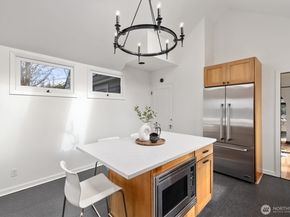 2419 28th Avenue W, Seattle WA 98199