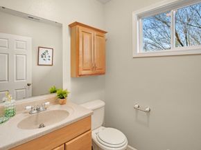 13265 SE 55th Place, Bellevue WA 98006