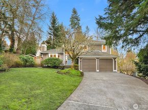 13265 SE 55th Place, Bellevue WA 98006