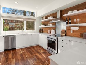 1312 Yakima Avenue S, Seattle WA 98144