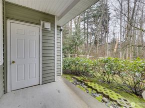 12712 Admiralty Way E106, Everett WA 98204