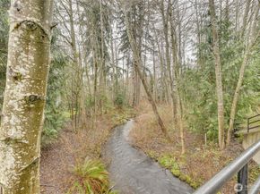 12712 Admiralty Way E106, Everett WA 98204