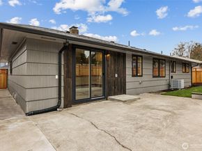 10021 19th Avenue SW, Seattle WA 98146