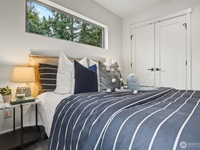 11247 108th Avenue NE, Kirkland WA 98033