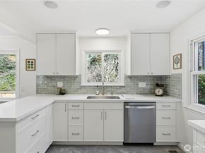 1049 S 112th Street, Seattle WA 98168