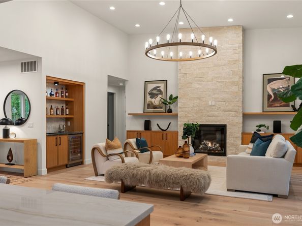 11204 108th Ave NE, Kirkland WA 98033