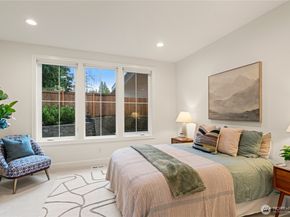 11204 108th Ave NE, Kirkland WA 98033