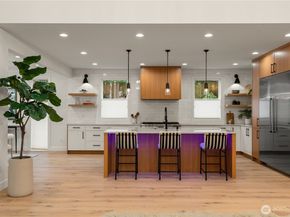 11204 108th Ave NE, Kirkland WA 98033