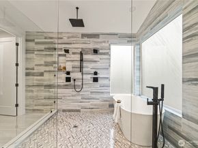 11204 108th Ave NE, Kirkland WA 98033