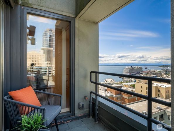 98 Union Street 1210, Seattle WA 98101