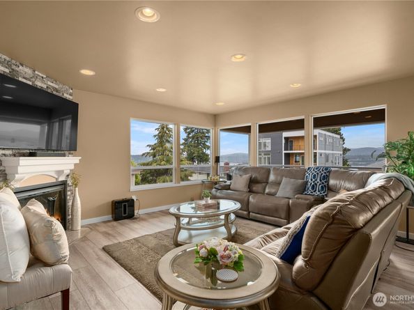 11031 Cornell Avenue S, Seattle WA 98178