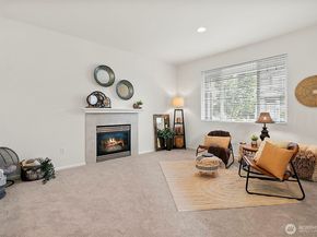 17071 165th Avenue SE, Renton WA 98058