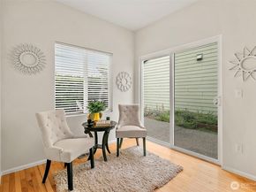 17071 165th Avenue SE, Renton WA 98058