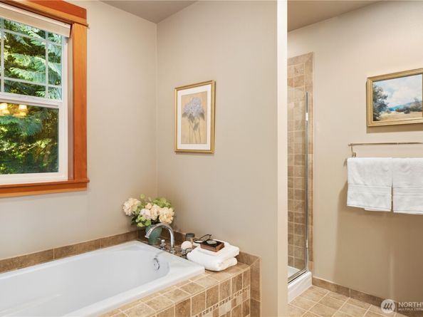 14157 Komedal Road NE, Bainbridge Island WA 98110