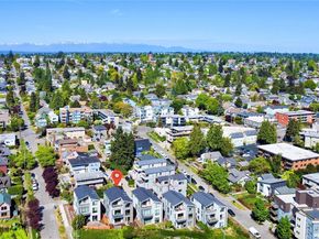 7107 Aurora Avenue N, Seattle WA 98103