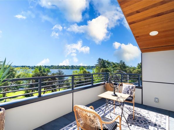 7107 Aurora Avenue N, Seattle WA 98103