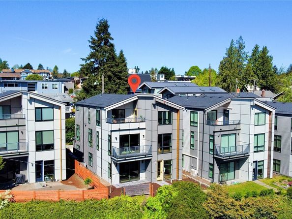 7107 Aurora Avenue N, Seattle WA 98103