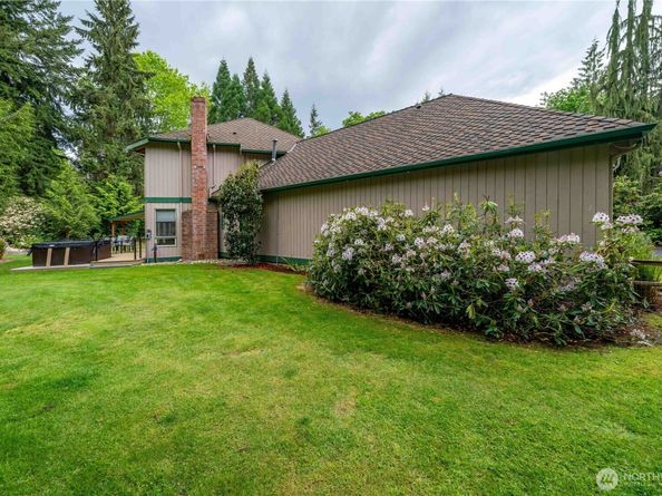 18118 236th Avenue NE, Woodinville WA 98077