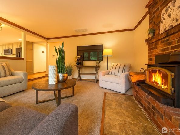18118 236th Avenue NE, Woodinville WA 98077