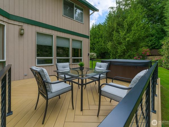 18118 236th Avenue NE, Woodinville WA 98077