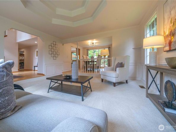 18118 236th Avenue NE, Woodinville WA 98077