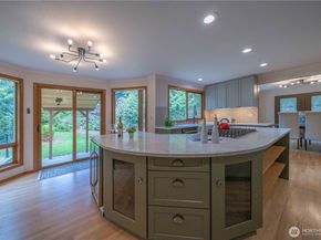 18118 236th Avenue NE, Woodinville WA 98077
