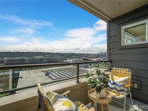 1504 Aurora Avenue N 407, Seattle WA 98109