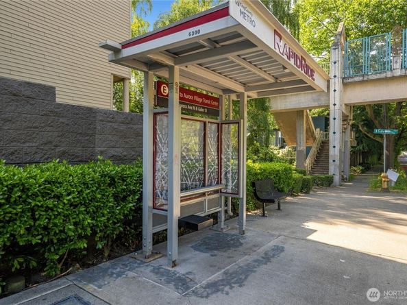 1504 Aurora Avenue N 407, Seattle WA 98109
