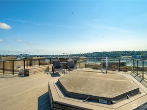 1504 Aurora Avenue N 407, Seattle WA 98109